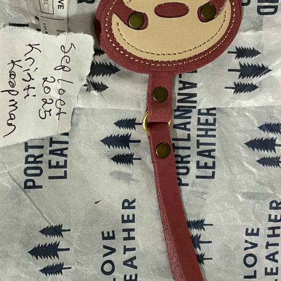 FOXGLOVE Portland Leather Sloth KEYCHAIN Charm FAST SHIP NEW - Picture 6 of 6